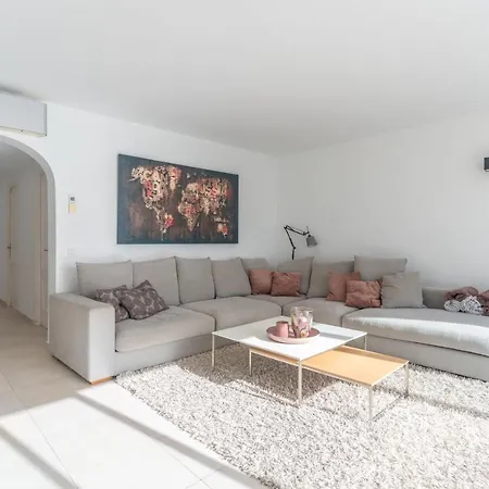 Front Line 2bed Apartment Mijas